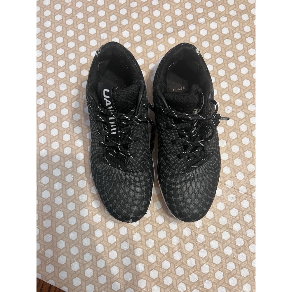 Under Armour Black Cleats Size 6Y